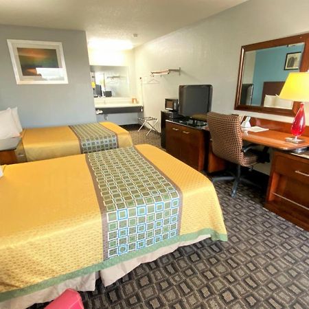 Lakes Inn Уорсо Экстерьер фото