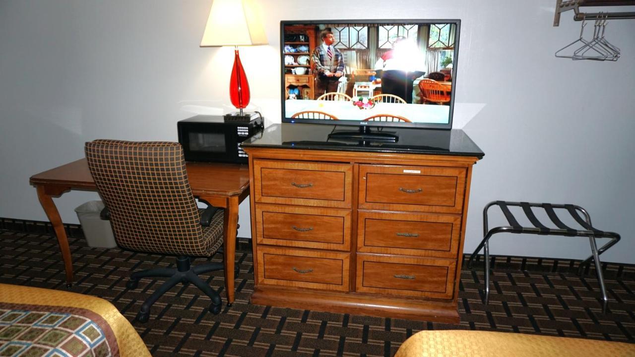 Lakes Inn Уорсо Экстерьер фото