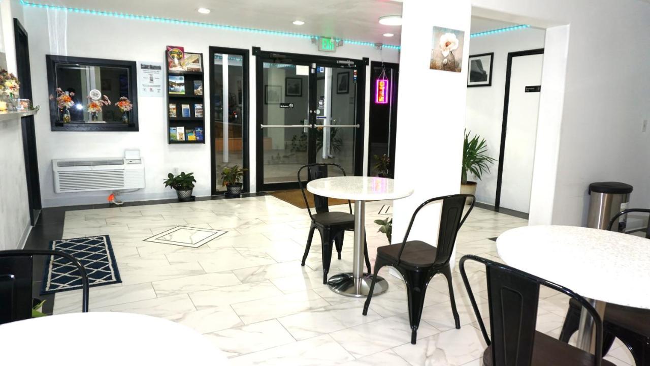 Lakes Inn Уорсо Экстерьер фото