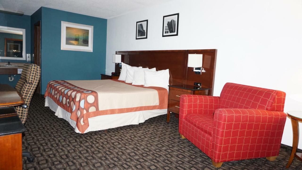 Lakes Inn Уорсо Экстерьер фото