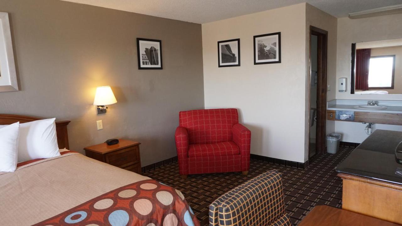 Lakes Inn Уорсо Экстерьер фото