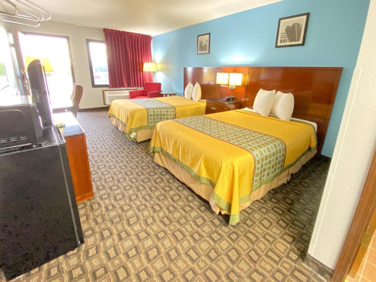Lakes Inn Уорсо Экстерьер фото