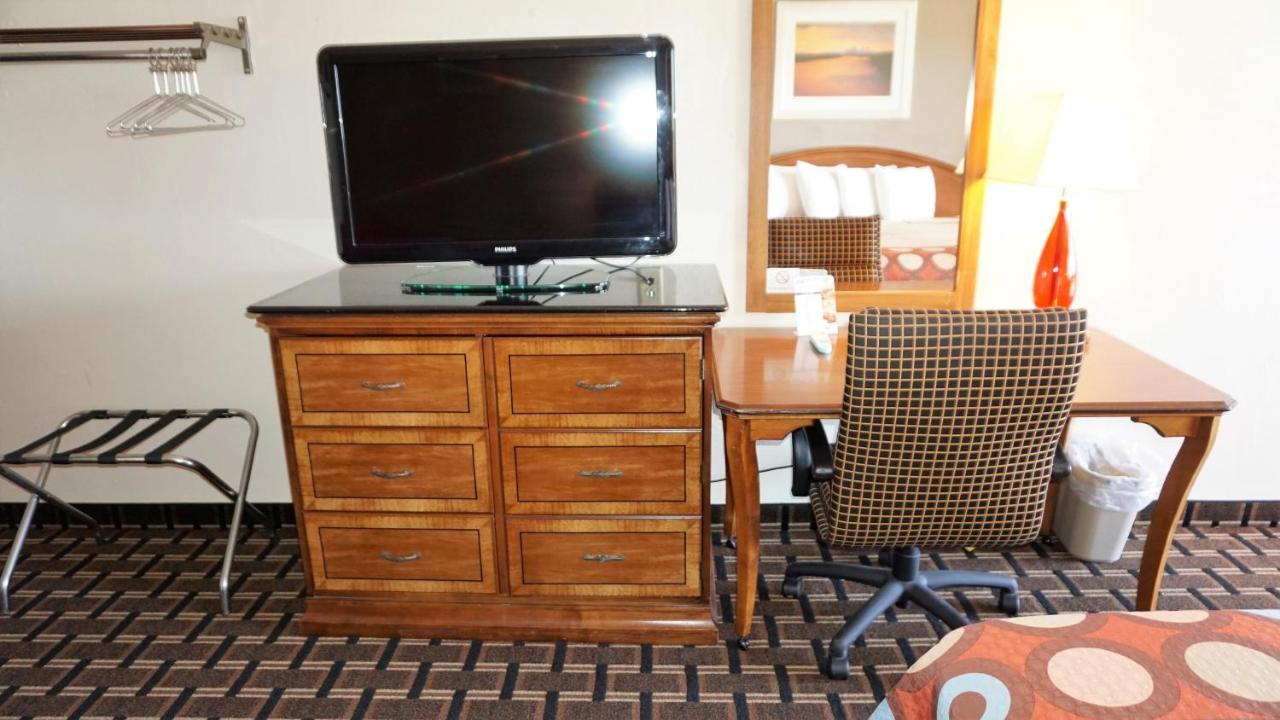 Lakes Inn Уорсо Экстерьер фото